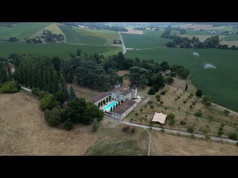 Gary & Micia wedding trailer